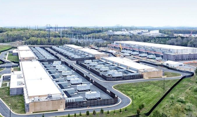 You are currently viewing Is the 2026 Tech Rally Real or a Trap? What Nvidia, AI Chips, and Big Data Signals Reveal