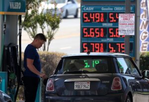 Read more about the article Trump Gas Price Promise Under Scrutiny as Treasury Signals $3 Fuel Target — Can the US Economy Handle It?