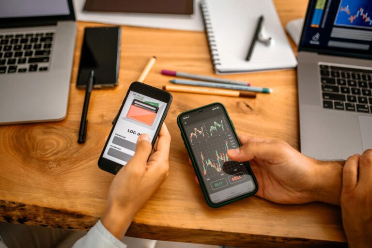 Today’s U.S. Financial News: AI Job Warnings, Bitcoin Surge, Market Volatility, and What It Means for Your Money