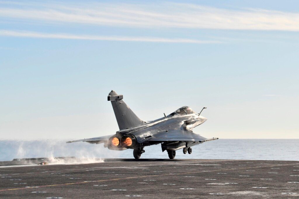 France Aircraft Carrier Move Toward Hormuz Signals Rising Tensions