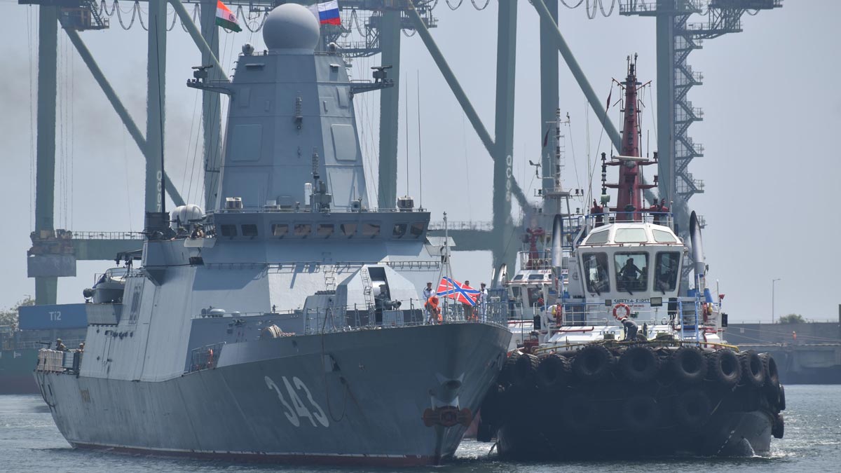 You are currently viewing India Russia Defense Pact Allows Troops and Warships Access: What It Means Now
