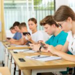 Czech Schools Phone Ban Set for 2027 as Europe Expands Screen-Time Restrictions