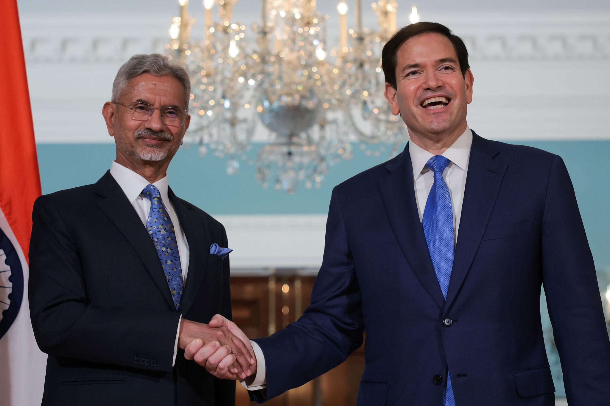 You are currently viewing Rubio Warns on Hormuz Shipping as India Raises Concerns Over Seafarer Deaths