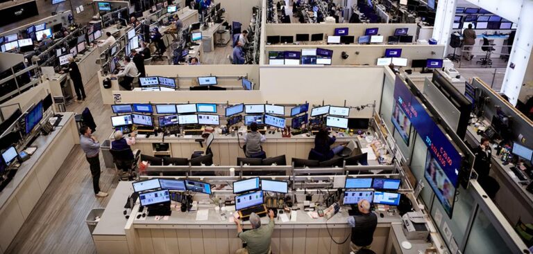 Wall Street's Biggest Winners and Losers This Week: Key Market Trends Every Investor Should Know