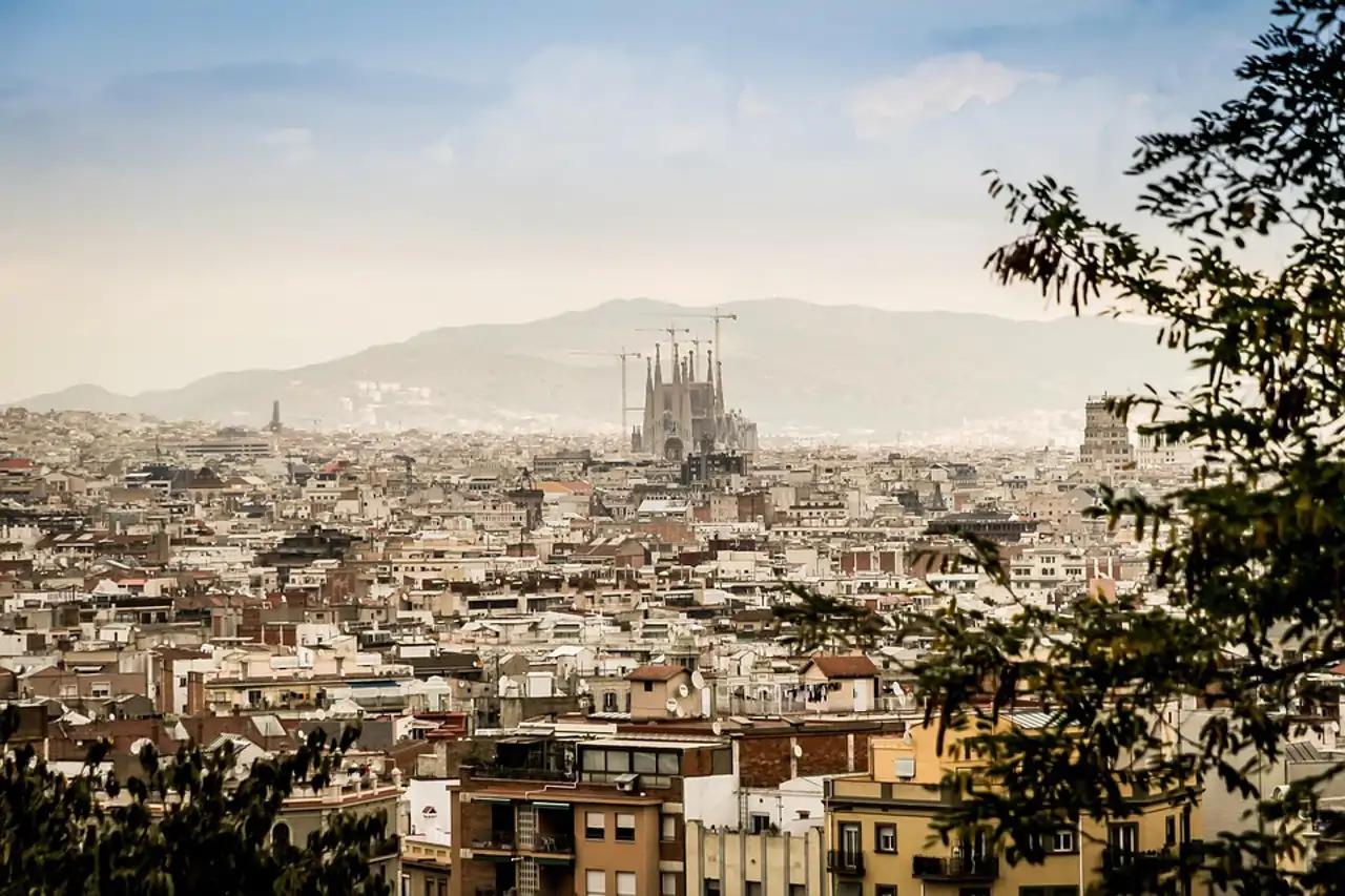 You are currently viewing Barcelona Records Highest Temperature in 112 Years as Europe Battles Extreme Heat