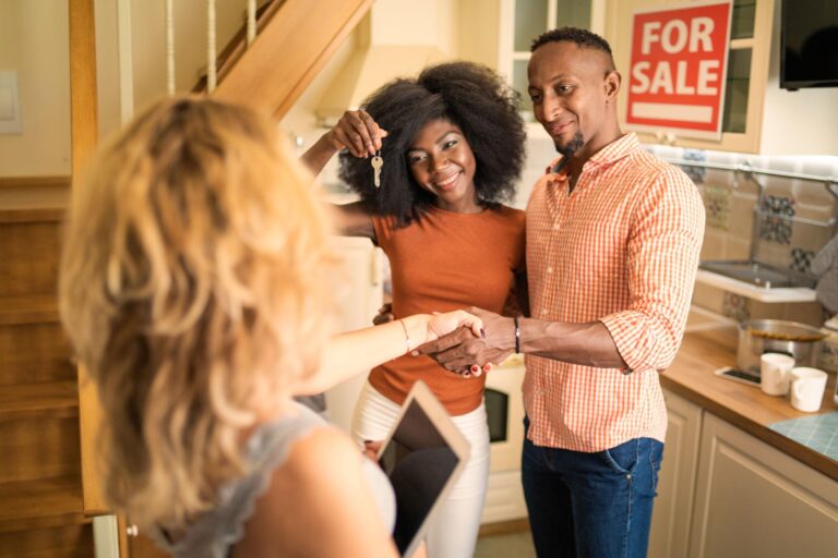 Mortgage Rates Today: Why U.S. Homebuyers Are Still Waiting for Relief in 2026