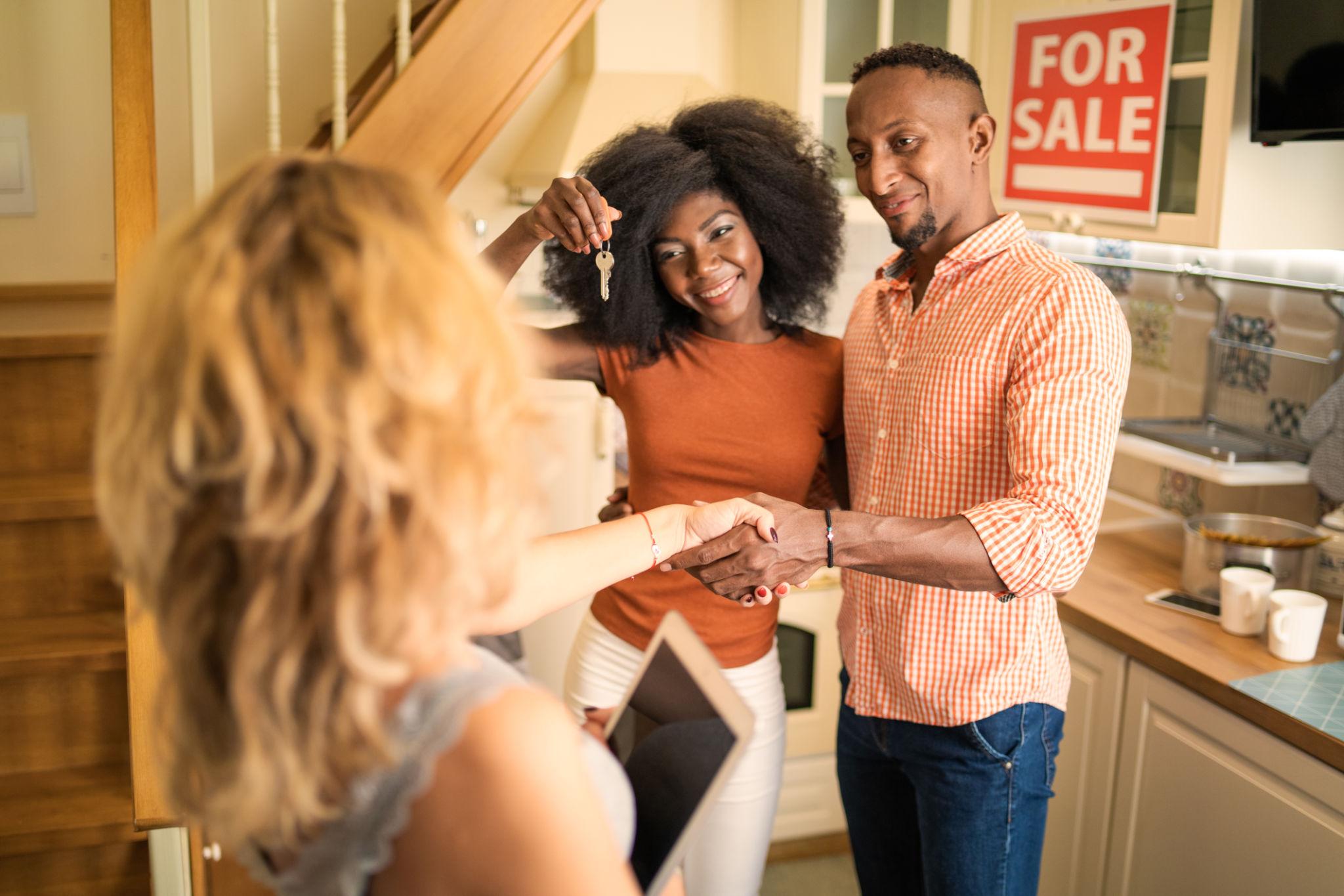 You are currently viewing Mortgage Rates Today: Why U.S. Homebuyers Are Still Waiting for Relief in 2026