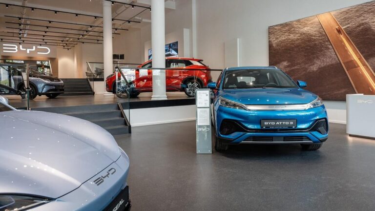 Chinese Electric Car Sales Surge to Record High in Europe
