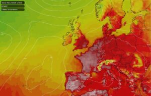 Read more about the article Europe Heatwave August 2026: Fifth Heat Dome Brings 40°C+ Temperatures
