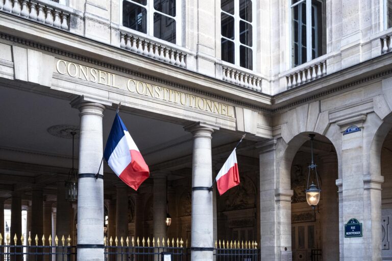 France Social Media Ban for Under 15s Blocked by Constitutional Council